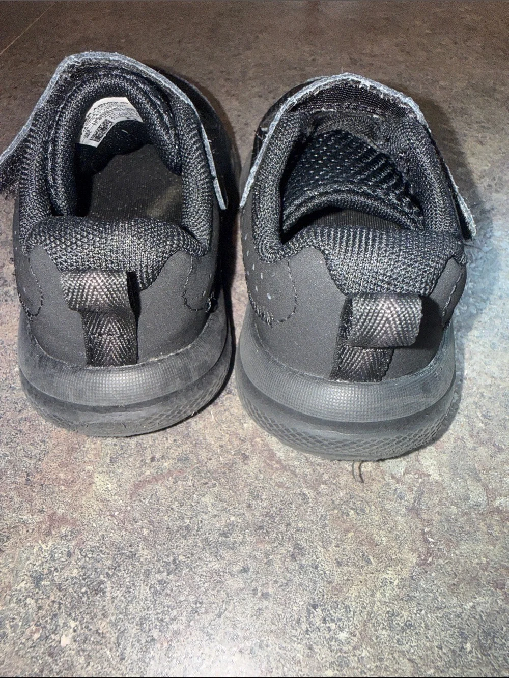 Under Armour Kids Black Hook-and-Loop Athletic Sneakers